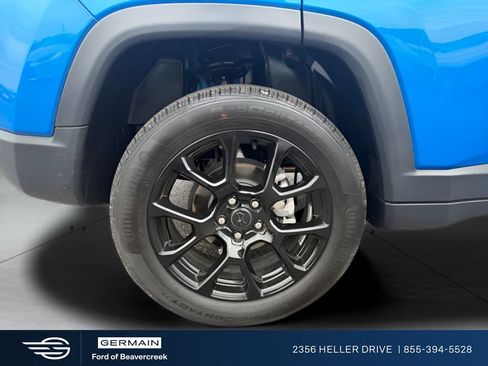 Used 2025 Jeep Compass Latitude w/ Altitude Special Edition AWD/4WD image 23