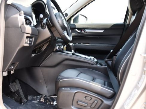 New 2025 MAZDA CX-5 AWD 2.5 S w/ Premium Plus Pkg image 12