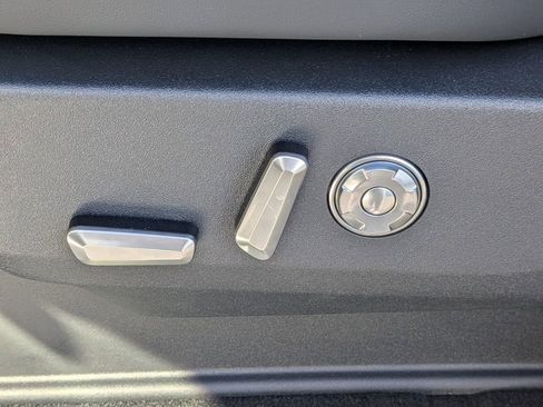 New 2026 Lincoln Navigator Reserve AWD/4WD image 21