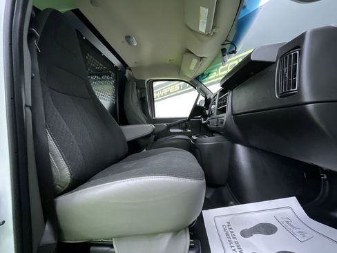 Used 2024 GMC Savana 2500 Work Van w/ Driver Convenience Package image 26