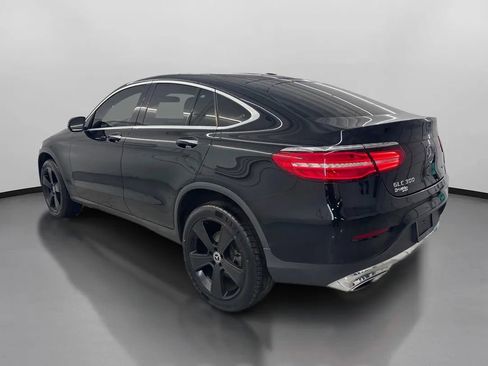 Used 2019 Mercedes-Benz GLC 300 4MATIC Coupe image 7