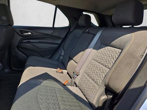 Used 2023 Chevrolet Equinox LT image 18
