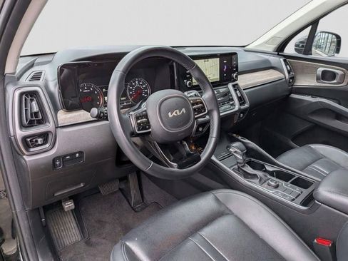 Used 2023 Kia Sorento S AWD/4WD image 14