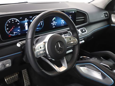 Used 2023 Mercedes-Benz GLS 580 4MATIC image 26