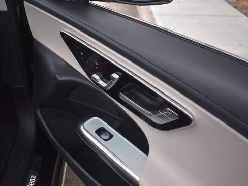 Used 2025 Mercedes-Benz E 350 4MATIC Sedan w/ Winter Package image 21