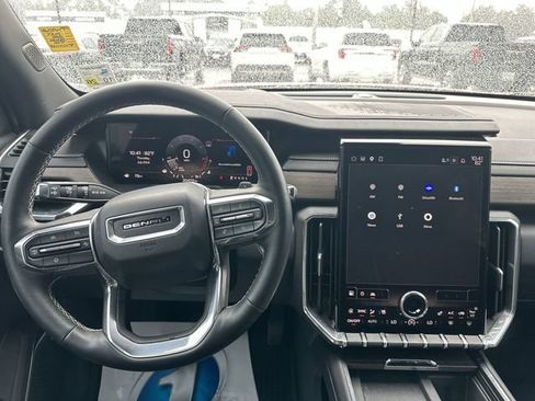 Used 2024 GMC Acadia Denali FWD image 12