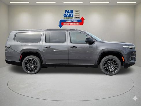 New 2026 Jeep Grand Wagoneer L Summit image 4