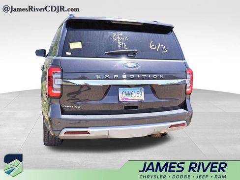 Used 2024 Ford Expedition Limited RWD image 16