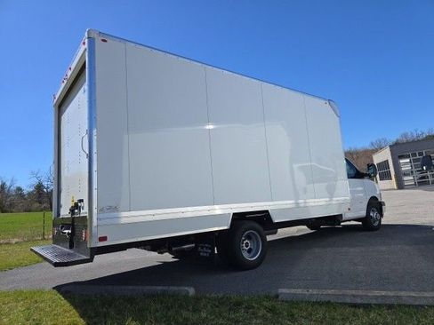 New 2025 GMC Savana 3500 Extended w/ Power Convenience Package image 6