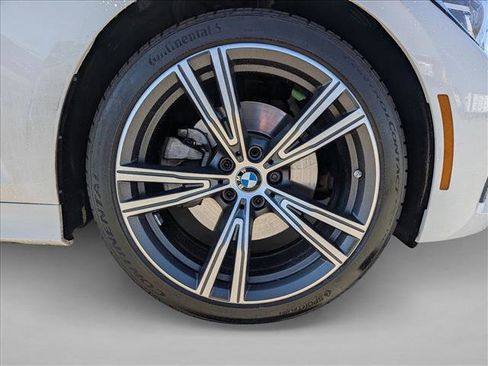 Used 2022 BMW 330i Sedan w/ Driving Assistance Package image 24