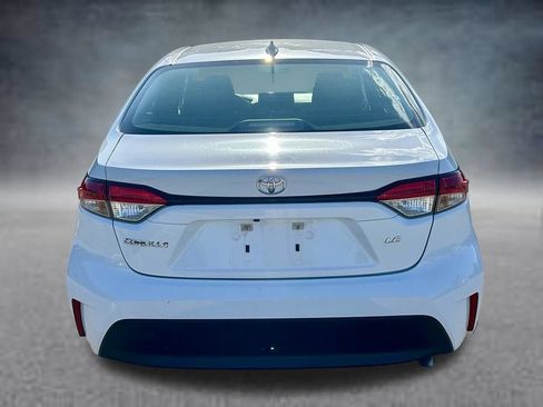 Used 2024 Toyota Corolla LE FWD image 7
