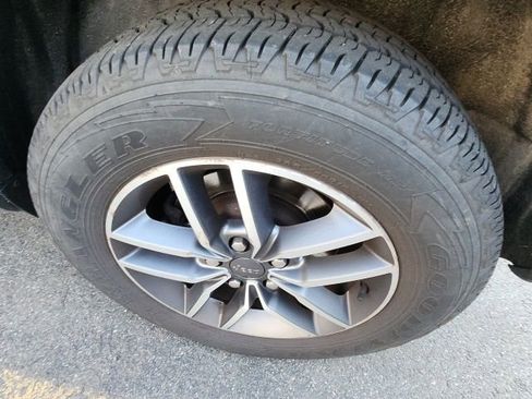 Used 2021 Jeep Grand Cherokee Limited image 12