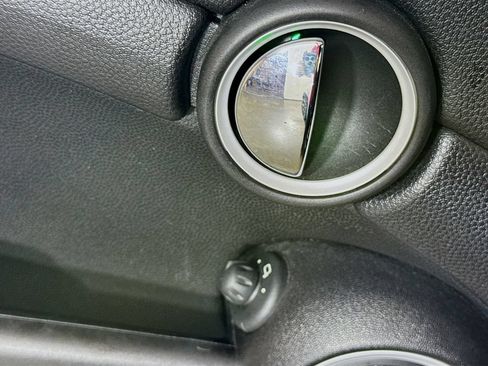 Used 2013 MINI Cooper Roadster FWD image 17