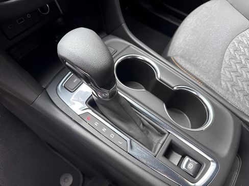 Used 2023 Chevrolet Equinox LT AWD/4WD image 29