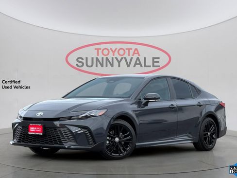 Certified 2026 Toyota Camry SE image 1