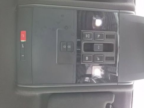 Used 2021 Volkswagen Atlas Cross Sport SEL Premium R-Line image 27