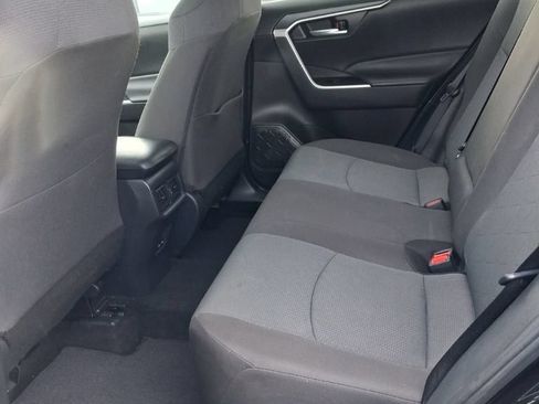 Used 2025 Toyota RAV4 XLE FWD image 6