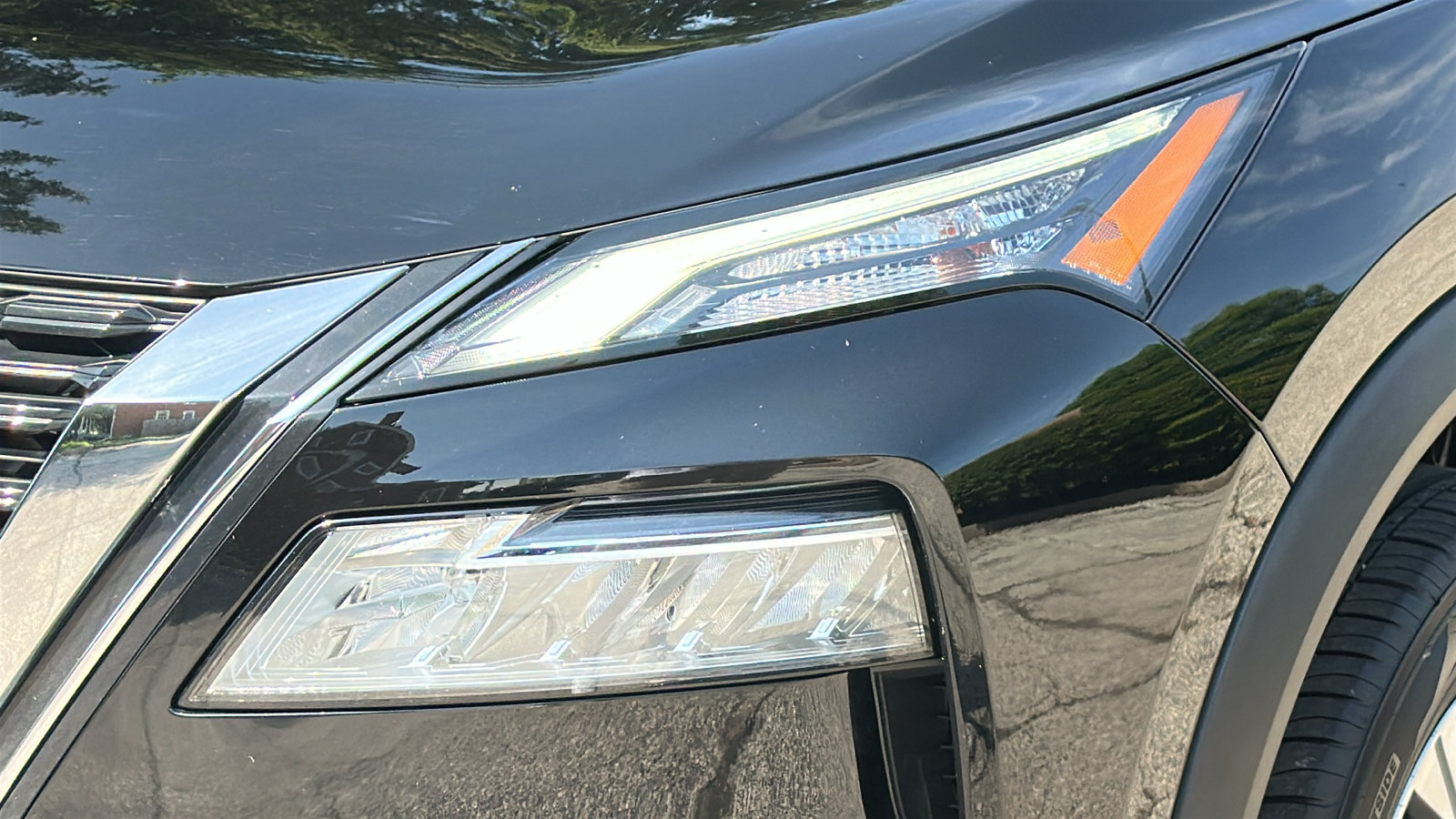 Certified 2023 Nissan Rogue SV AWD/4WD image 4