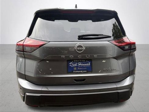 Certified 2024 Nissan Rogue SV image 9
