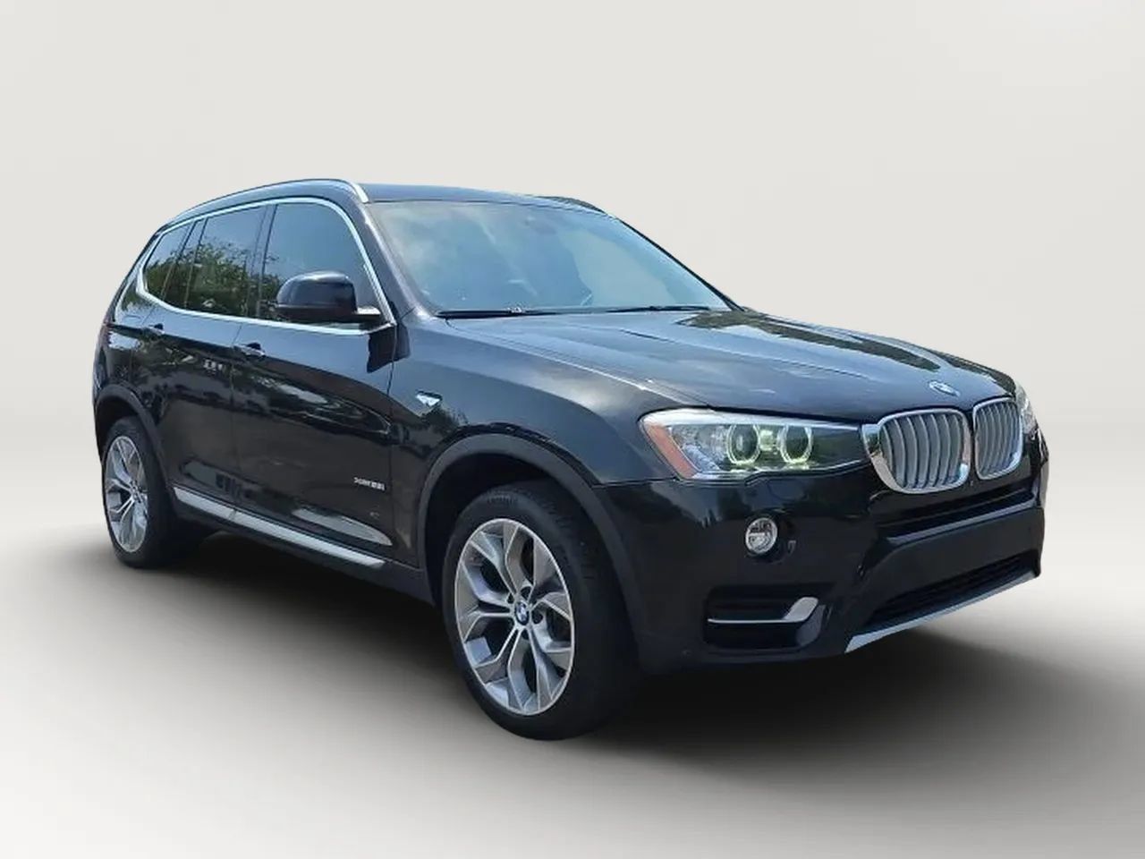 Used 2017 BMW X3 xDrive28i AWD/4WD image 3