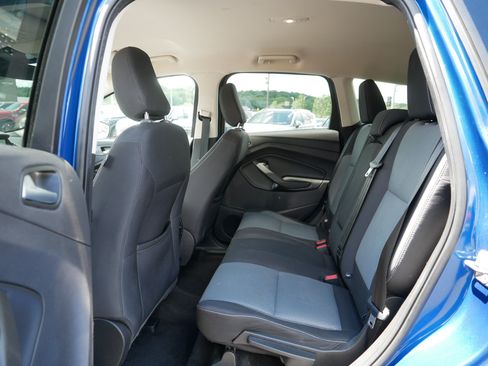 Used 2018 Ford Escape SE w/ Ford Safe & Smart Package AWD/4WD image 16