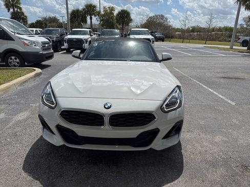 Used 2024 BMW Z4 sDrive30i w/ Convenience Package image 4