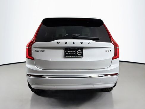 Certified 2023 Volvo XC90 B6 Ultimate w/ Lounge Package image 7
