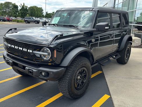 Used 2023 Ford Bronco Wildtrak AWD/4WD image 3