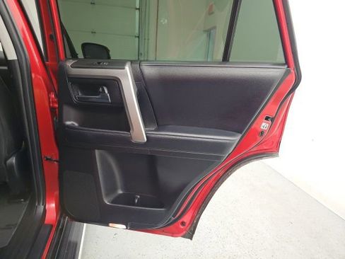 Used 2019 Toyota 4Runner SR5 Premium image 59