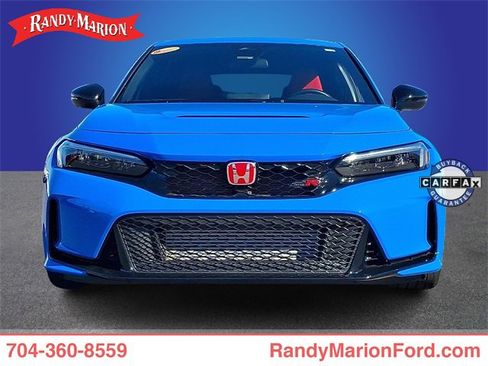 Used 2023 Honda Civic Type R image 2