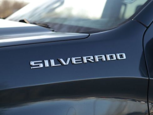 Used 2019 Chevrolet Silverado 1500 RST w/ Convenience Package image 32