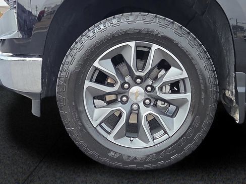 Used 2025 Chevrolet Silverado 1500 LT w/ Z71 Off-Road Package AWD/4WD image 18