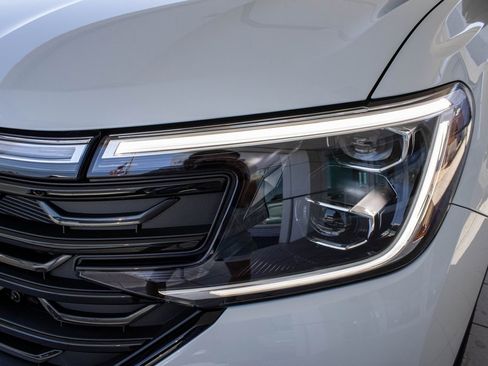 New 2025 Volkswagen Atlas Cross Sport SEL R-Line image 11