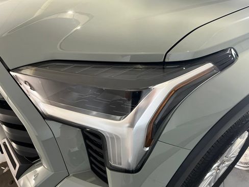 Used 2024 Toyota Tundra SR5 w/ SR5 Premium Package AWD/4WD image 36