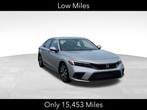 Used 2024 Honda Civic EX-L image 2