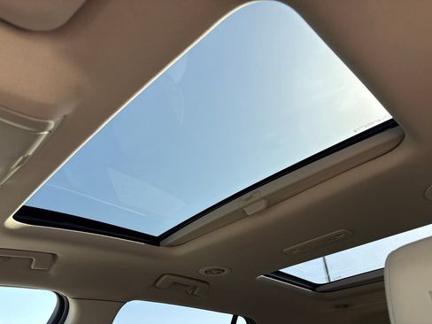 Used 2019 GMC Acadia Denali AWD/4WD image 31