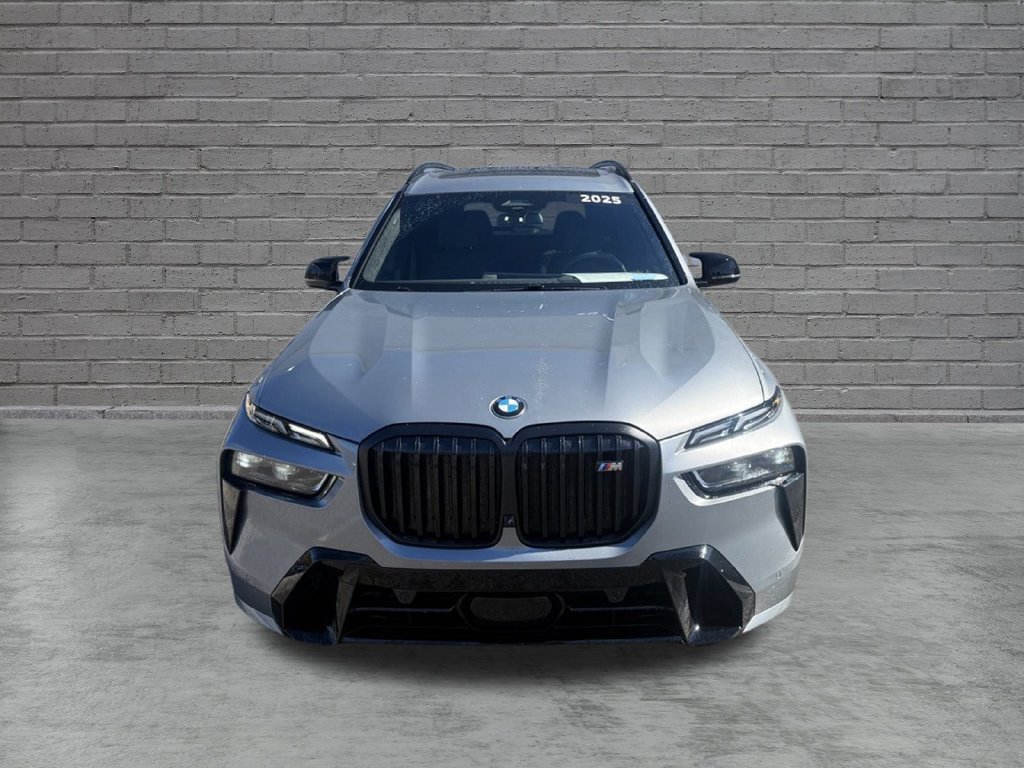 Used 2025 BMW X7 M60i w/ Climate Comfort Package AWD/4WD image 11