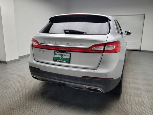 Used 2016 Lincoln MKX Reserve FWD image 7