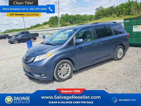 Used 2016 Toyota Sienna XLE FWD image 1