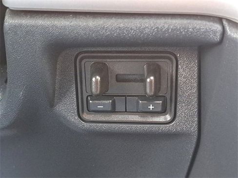 Certified 2025 Ford Expedition Max Active image 30