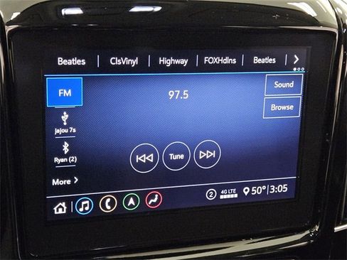 Used 2020 Chevrolet Traverse RS image 21