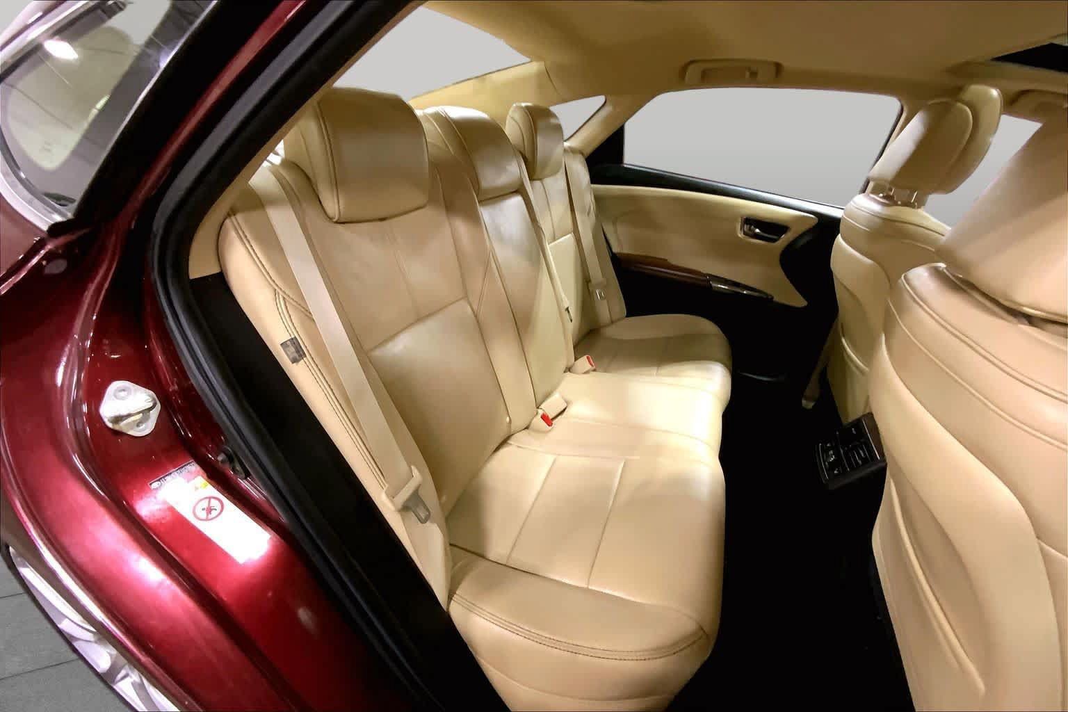 Used 2015 Toyota Avalon Limited FWD image 20