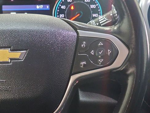Used 2021 Chevrolet Traverse LT w/ LT Premium Package AWD/4WD image 19