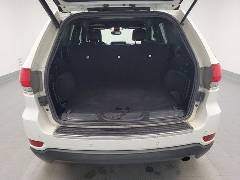 Used 2018 Jeep Grand Cherokee Limited image 29