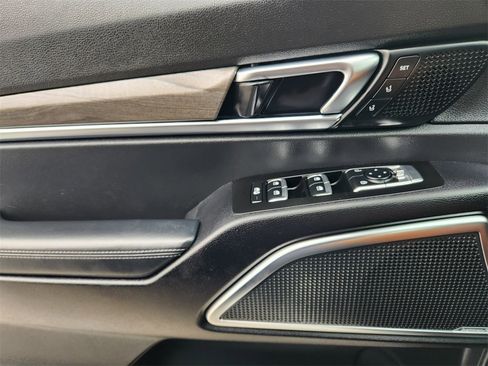 Certified 2021 Kia Telluride SX w/ SX Prestige Package image 26