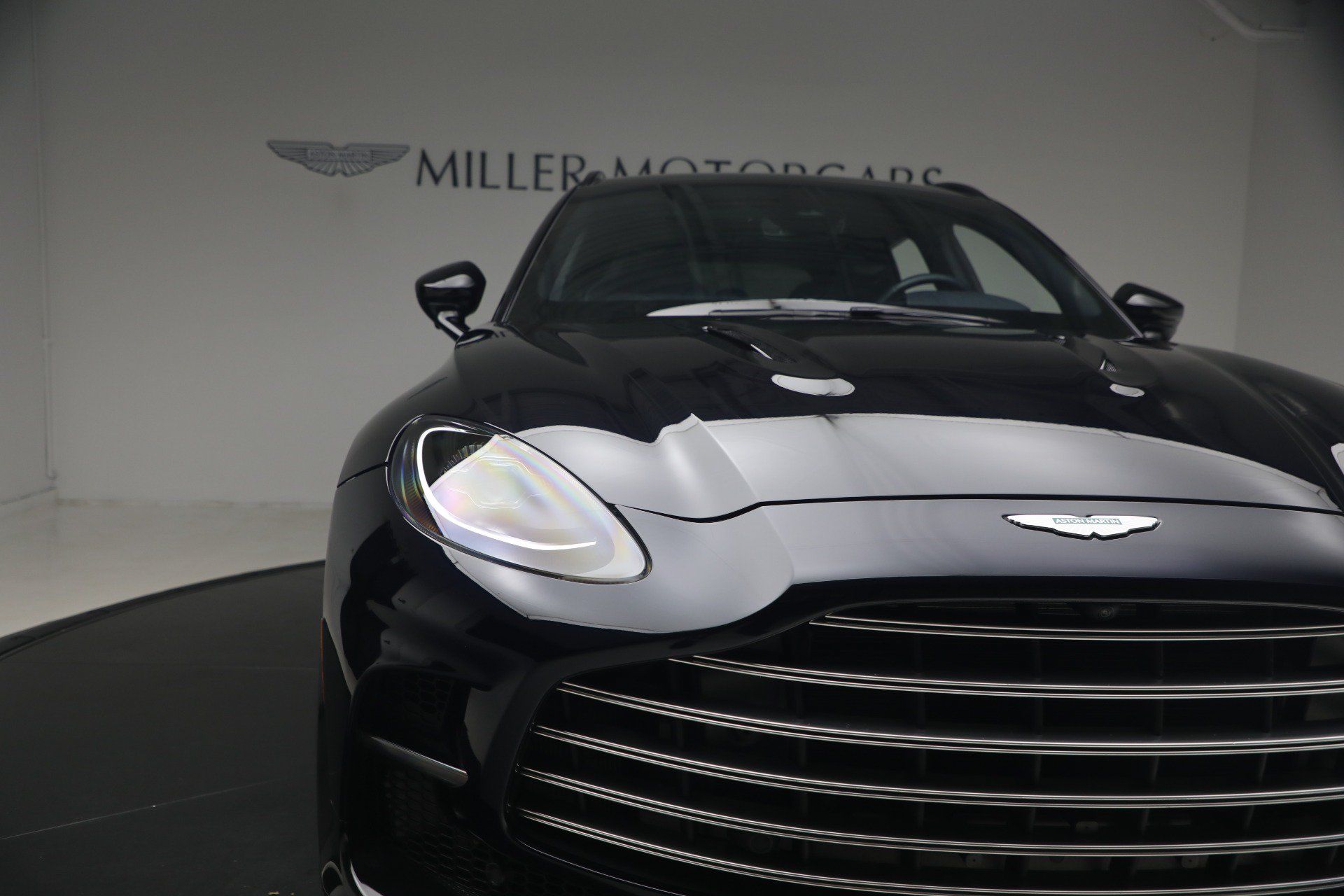Used 2025 Aston Martin DBX 707 AWD/4WD image 29