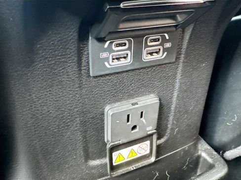 Used 2024 Jeep Wrangler Unlimited Sahara AWD/4WD image 26