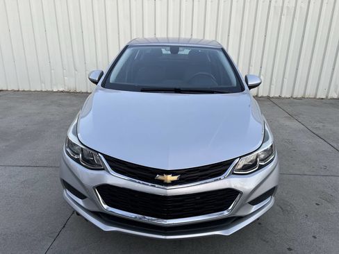 Used 2018 Chevrolet Cruze LS image 8