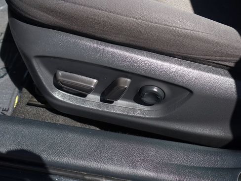 Used 2021 Toyota Camry LE FWD image 20