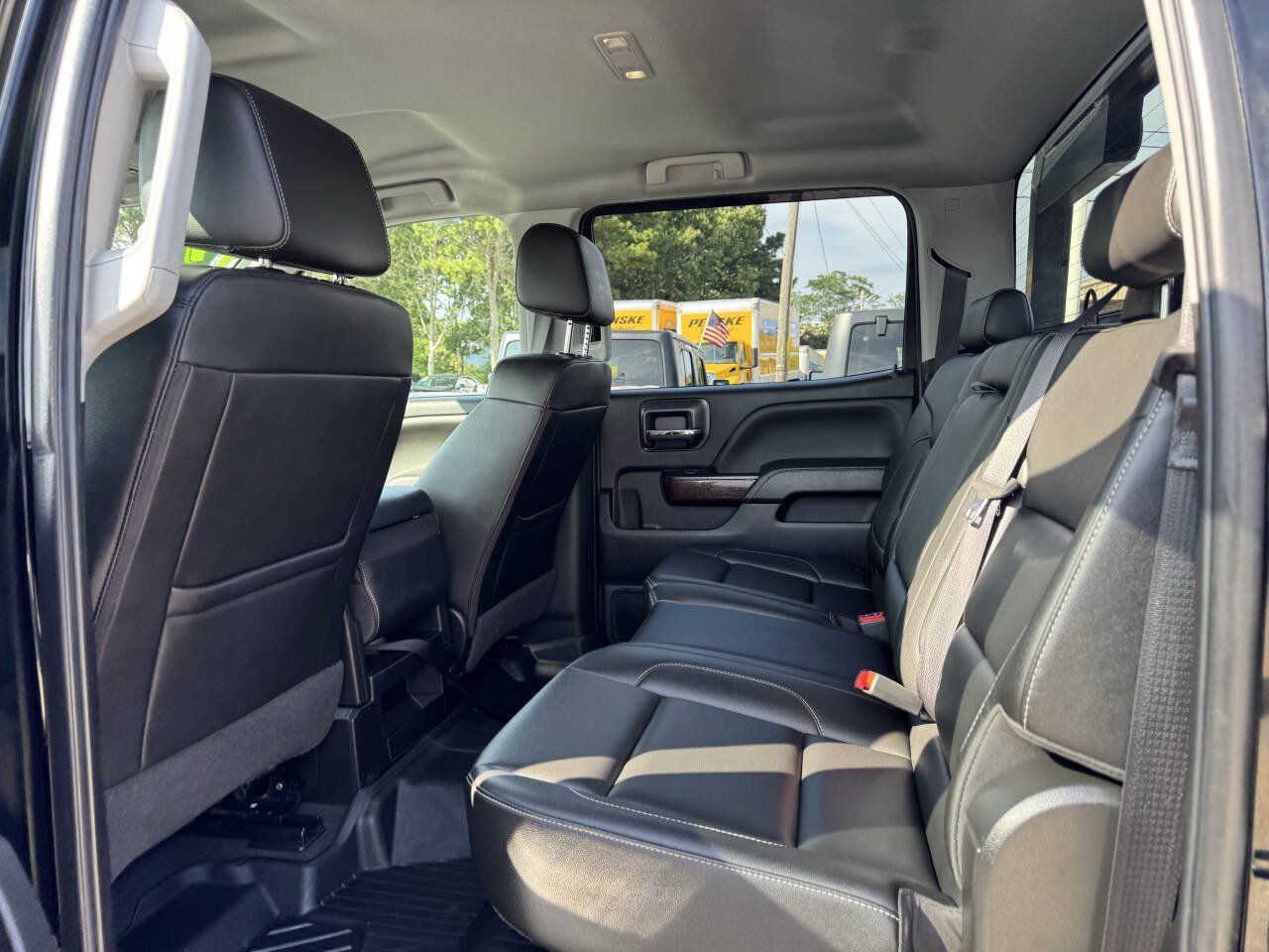 Used 2019 GMC Sierra 2500 SLT w/ Duramax Plus Package AWD/4WD image 32
